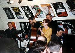 Marlene performing in Paris